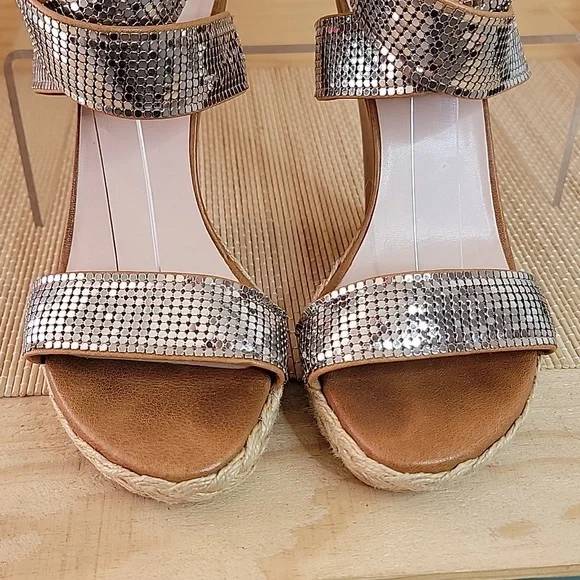 Stuart Weitzman Metal Mesh Platform Wedge Sandals sz8 - Picture 3 of 10